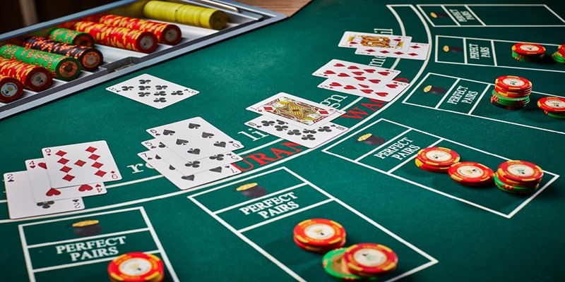 Baccarat - Tựa game casino đổi tiền mặt hot hit được yêu thích hàng đầu 